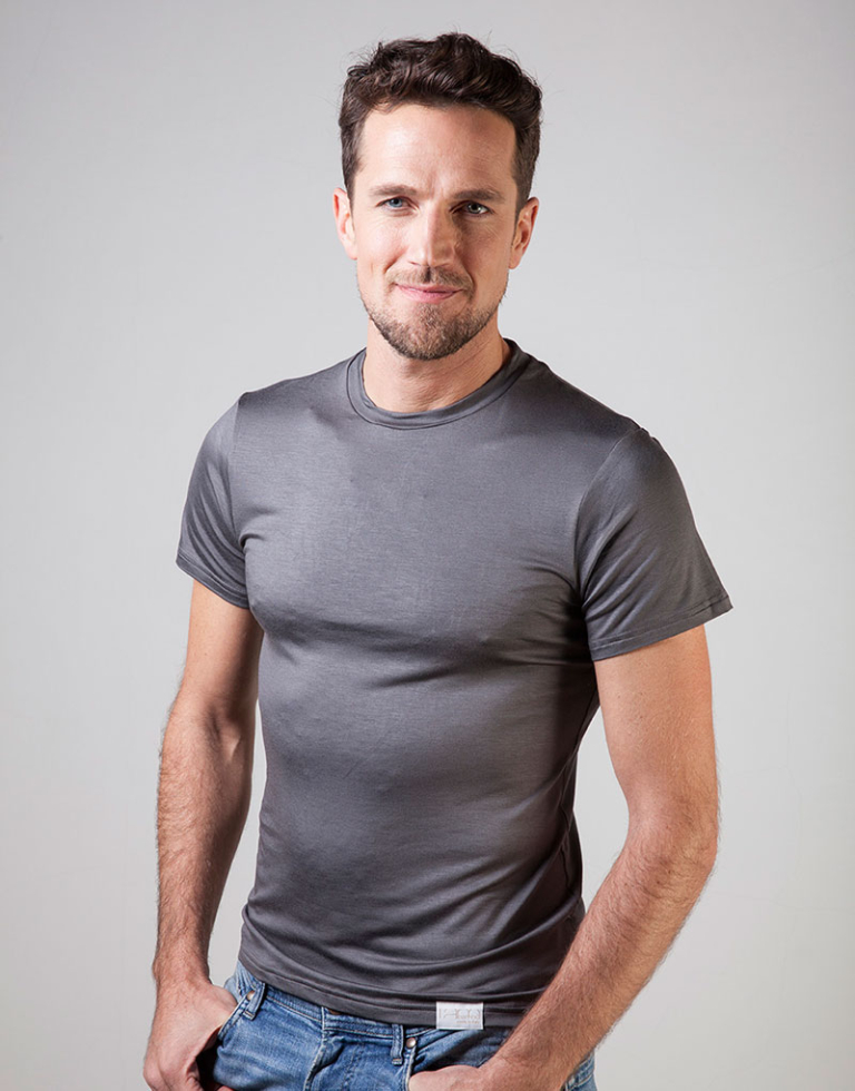 T-shirt scollo a U - Comfort - Image 5
