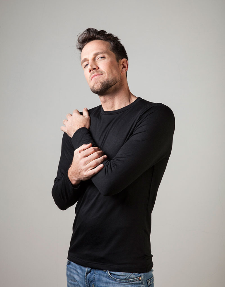 Maglia scollo a U - Free - Image 9