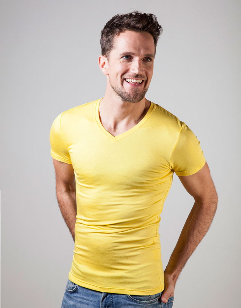 T-shirt scollo a V - Basic - Image 4